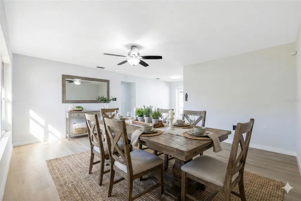 1401 Moselle Avenue Orlando FL 32807