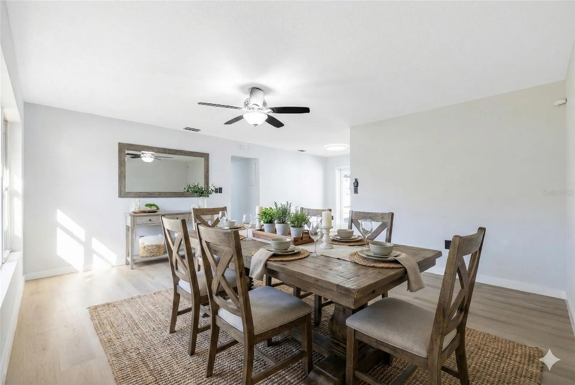 1401 Moselle Avenue Orlando FL 32807