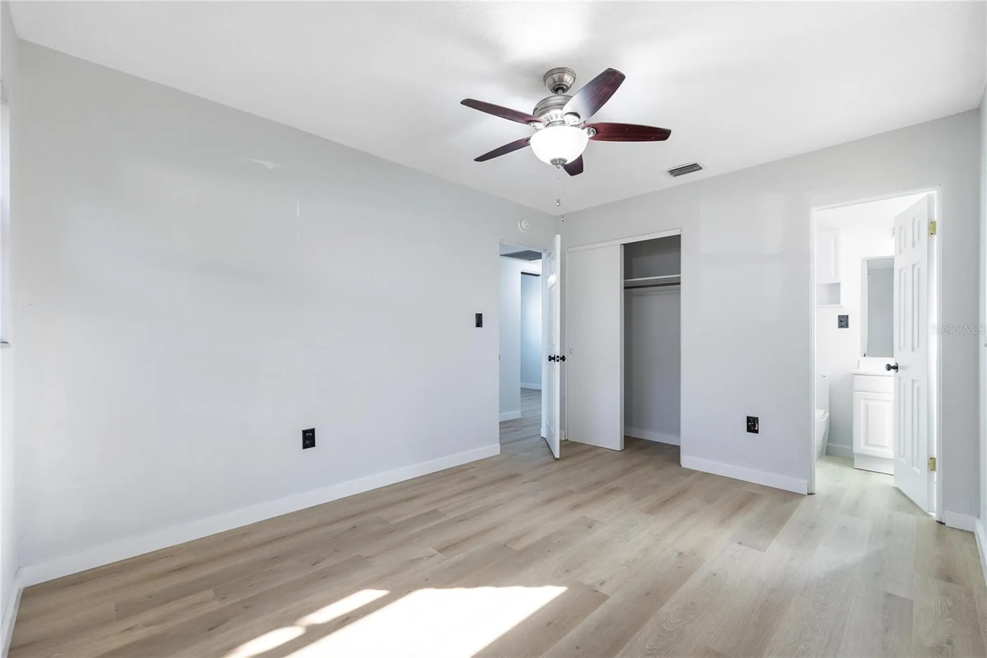 1401 Moselle Avenue Orlando FL 32807