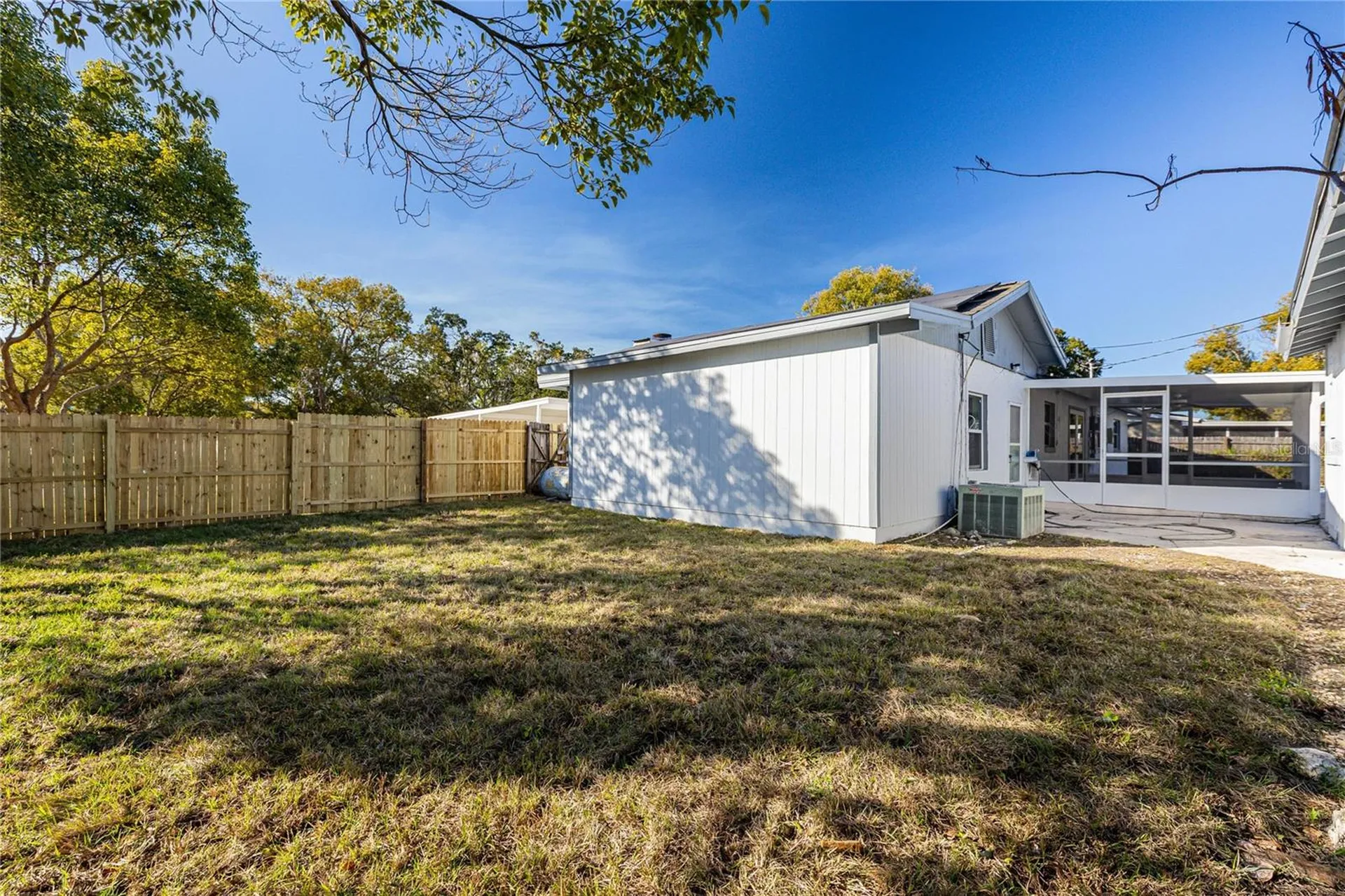 1401 Moselle Avenue Orlando FL 32807