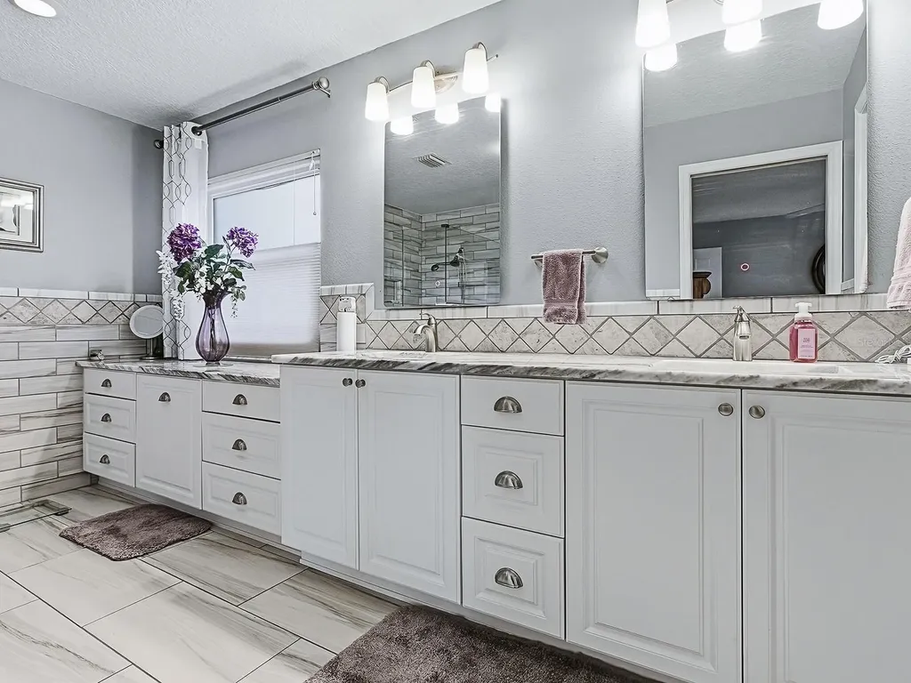 5588 Gulf Stream Street Tavares FL 32778