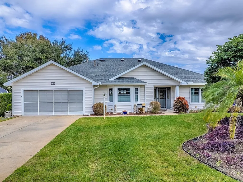 5588 Gulf Stream Street Tavares FL 32778