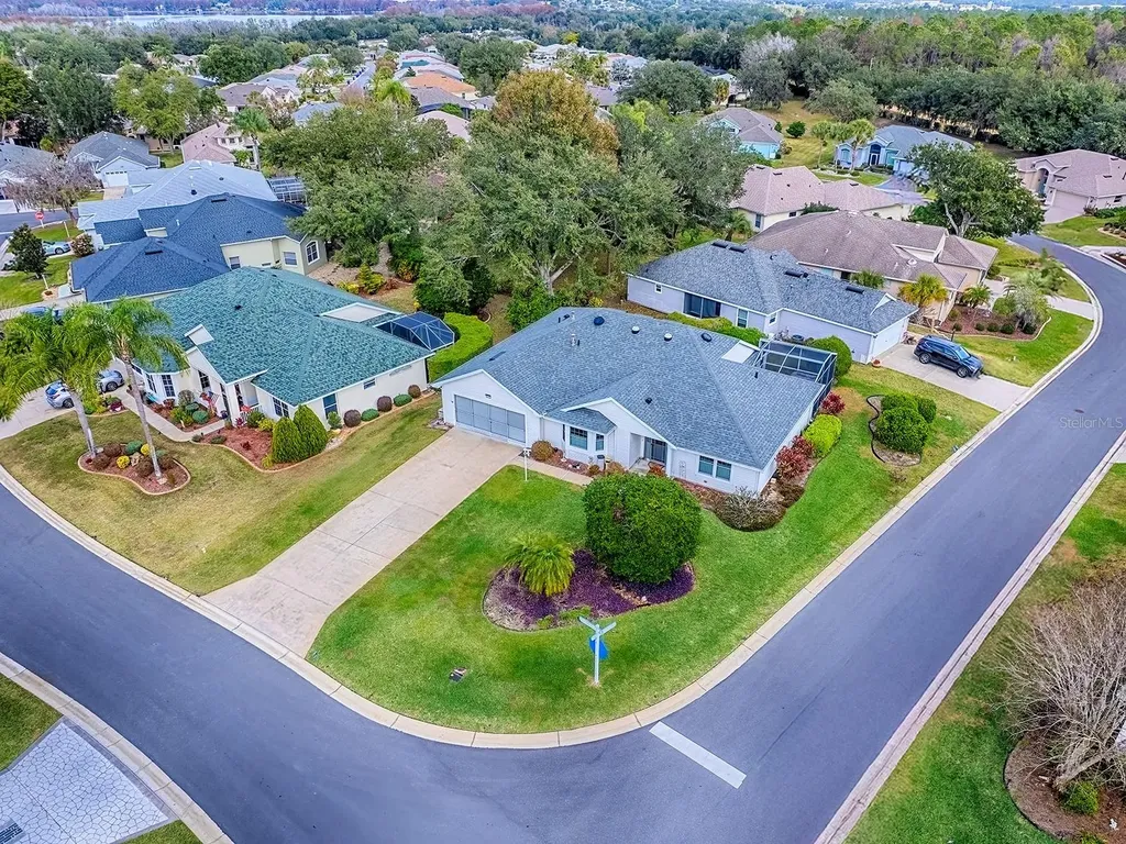 5588 Gulf Stream Street Tavares FL 32778