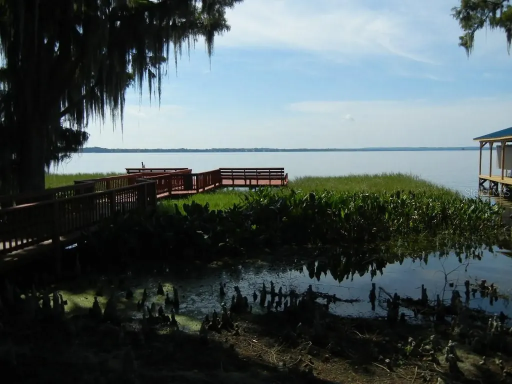 5588 Gulf Stream Street Tavares FL 32778