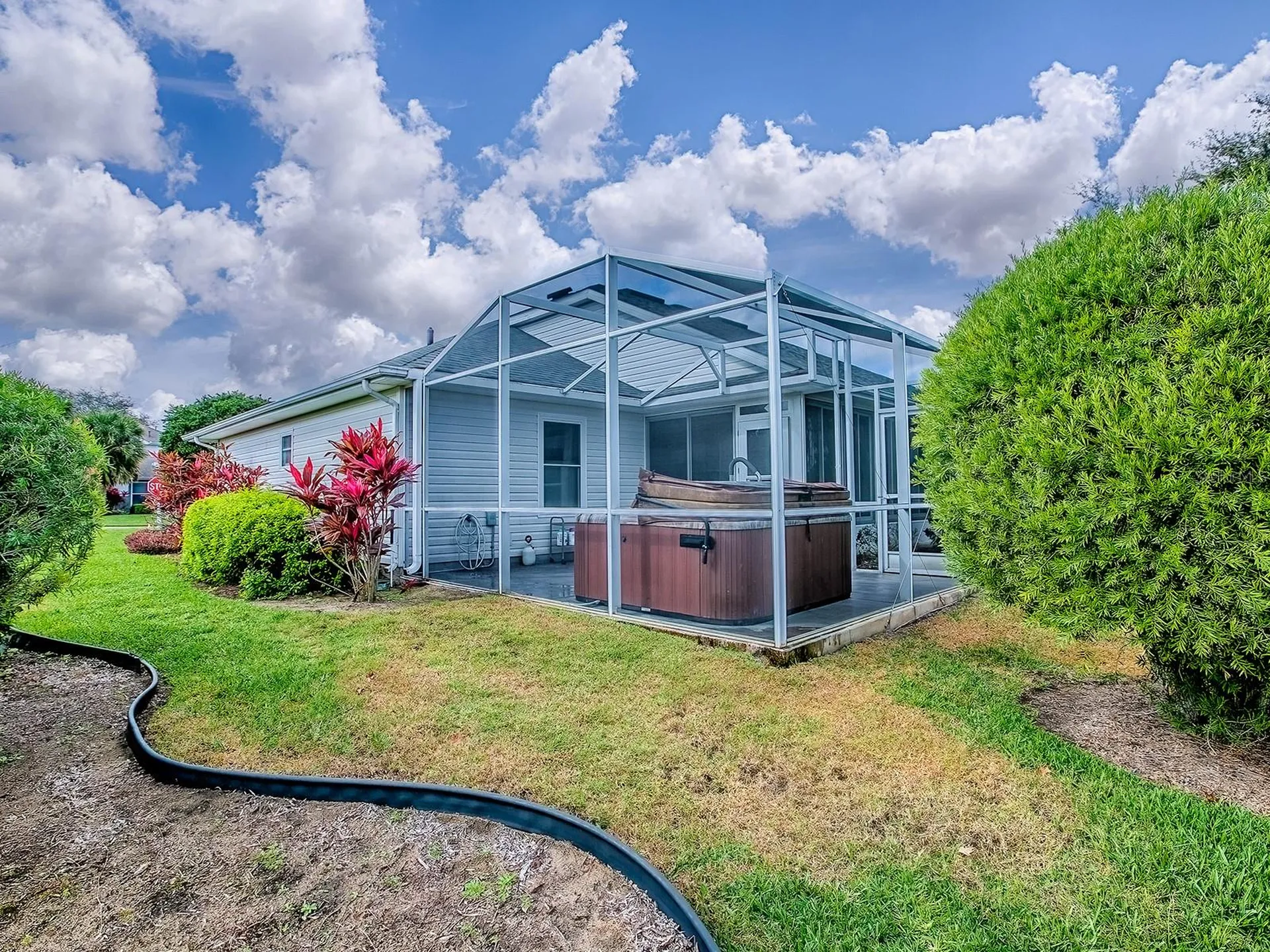 5588 Gulf Stream Street Tavares FL 32778