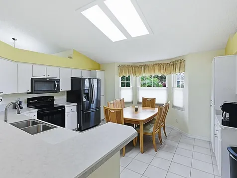 5588 Gulf Stream Street Tavares FL 32778