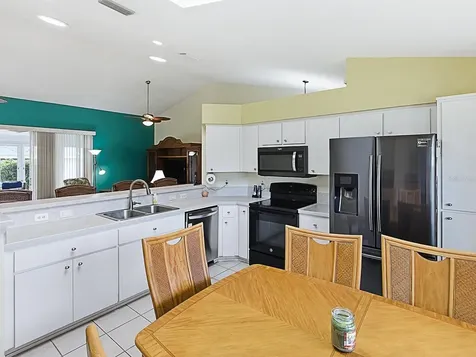 5588 Gulf Stream Street Tavares FL 32778