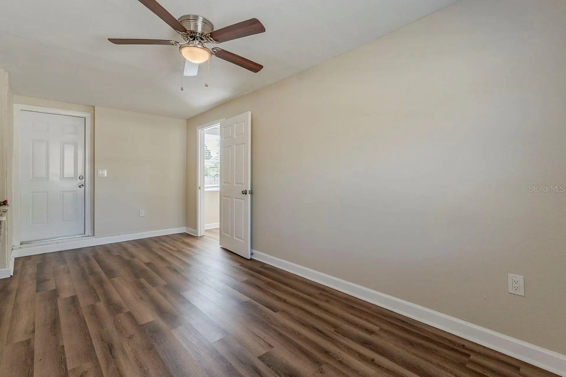 1524 13th Avenue S St Petersburg FL 33705
