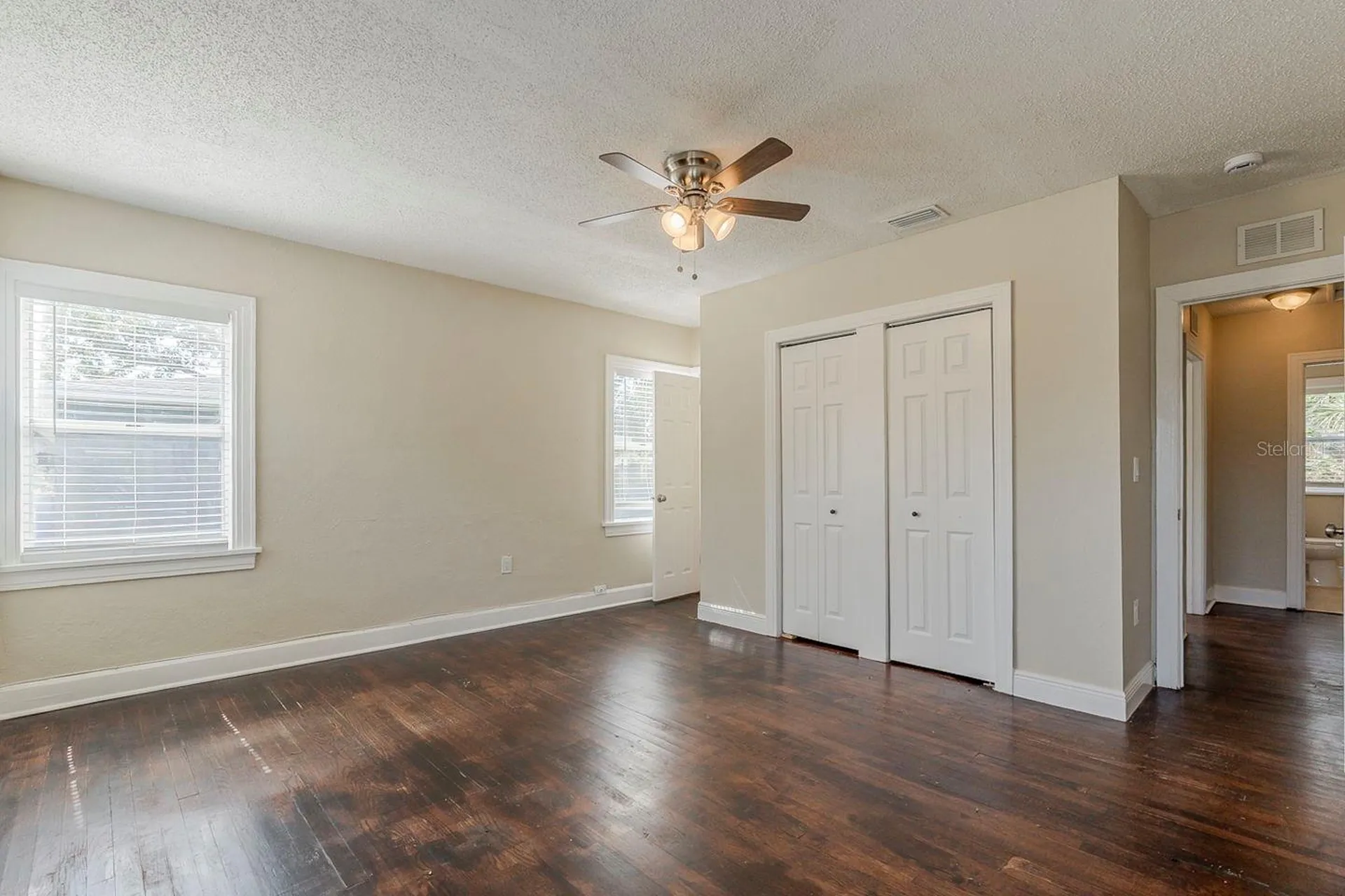 1524 13th Avenue S St Petersburg FL 33705