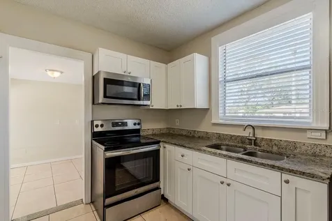 1524 13th Avenue S St Petersburg FL 33705