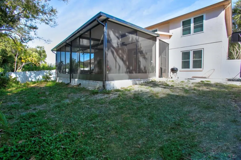 208 36th Street NE Bradenton FL 34208