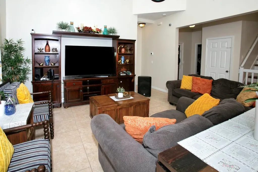 208 36th Street NE Bradenton FL 34208