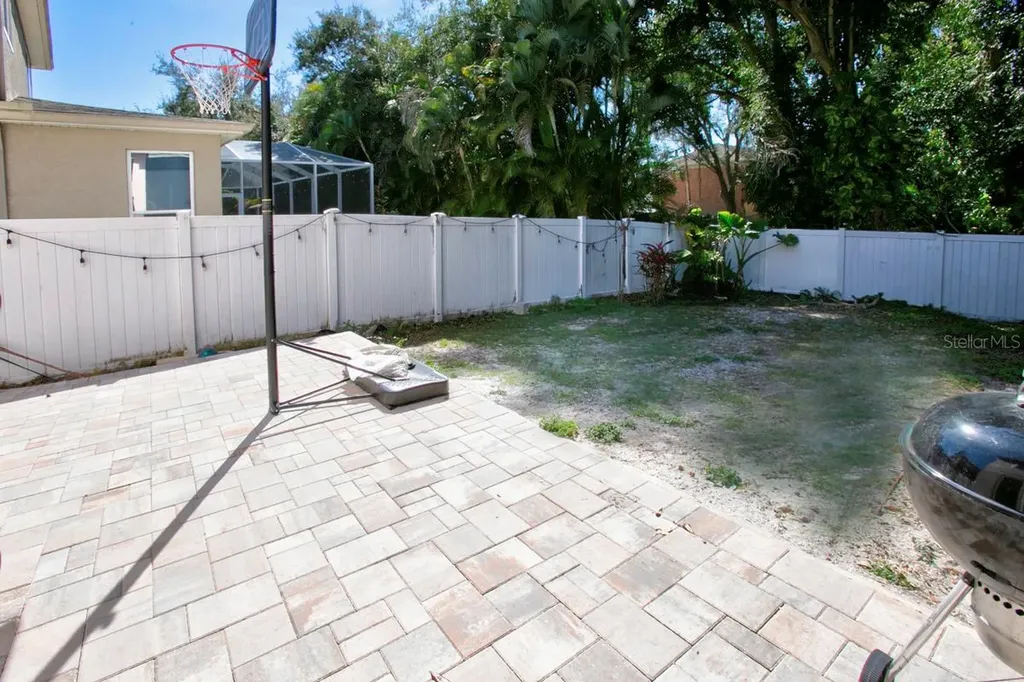 208 36th Street NE Bradenton FL 34208