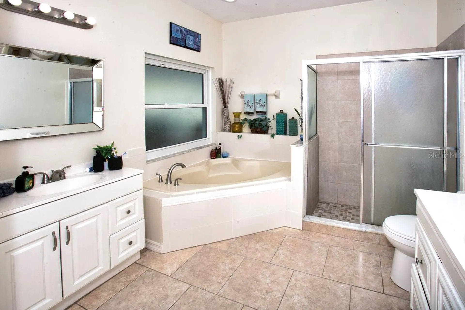 208 36th Street NE Bradenton FL 34208