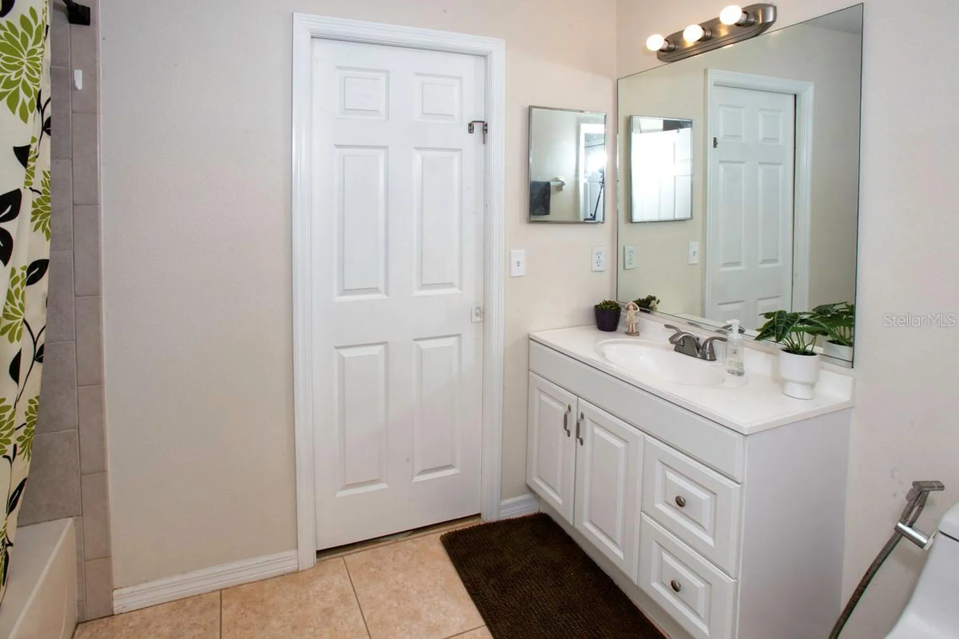 208 36th Street NE Bradenton FL 34208