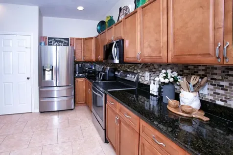208 36th Street NE Bradenton FL 34208