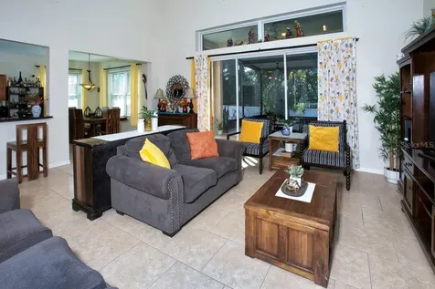 208 36th Street NE Bradenton FL 34208