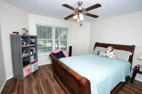 208 36th Street NE Bradenton FL 34208
