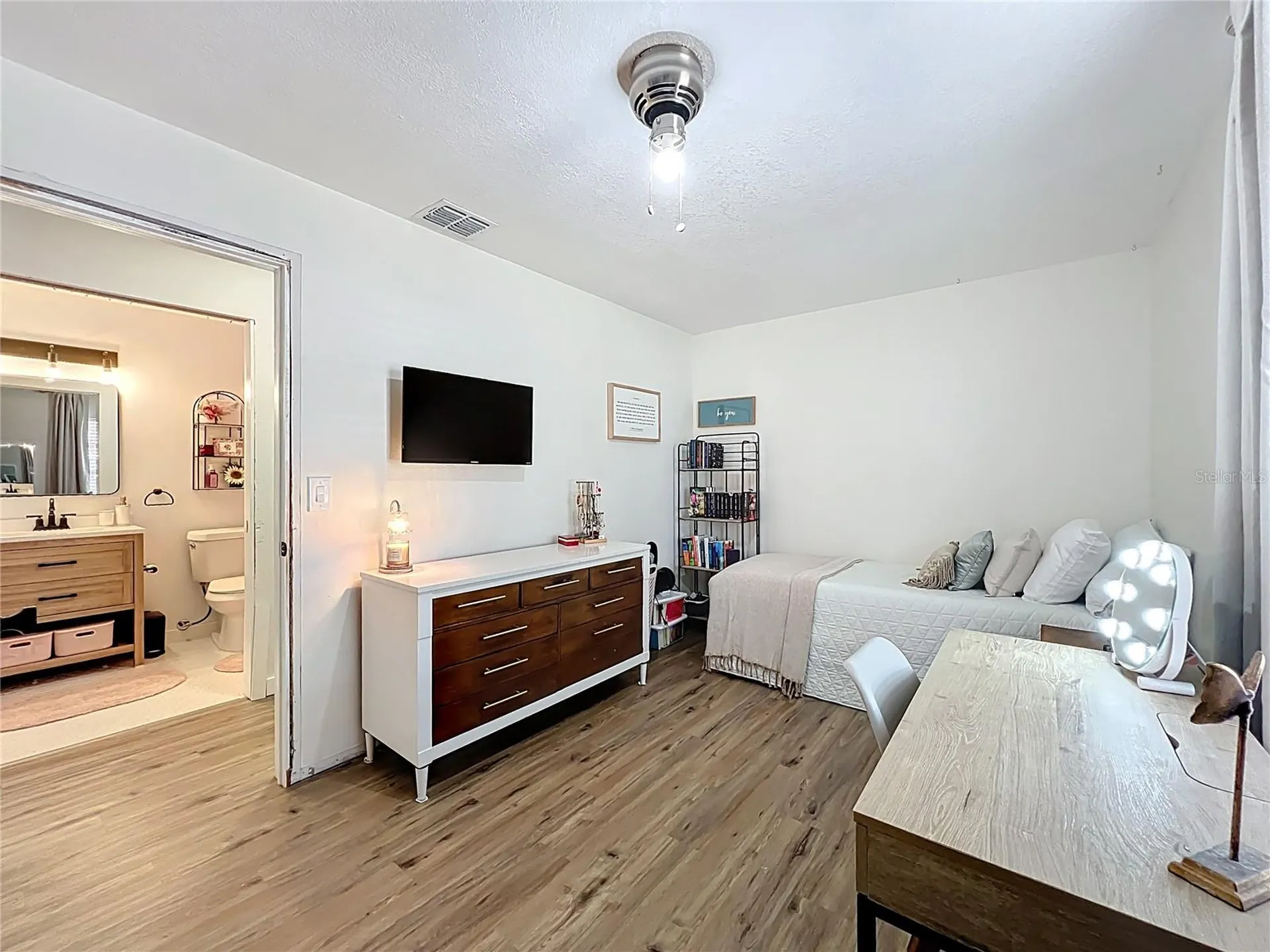 1199 Jackson Street Oviedo FL 32765