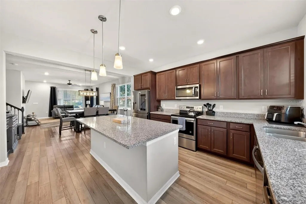 2100 Gopher Tortoise Terrace Oakland FL 34787