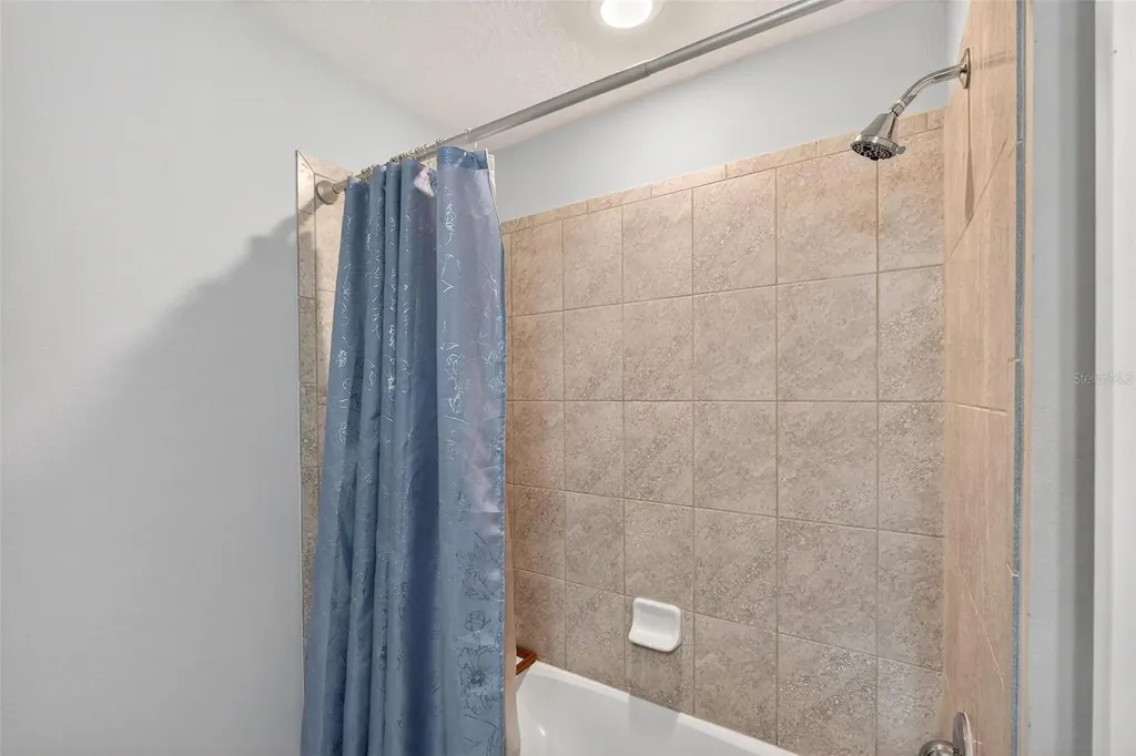 2100 Gopher Tortoise Terrace Oakland FL 34787