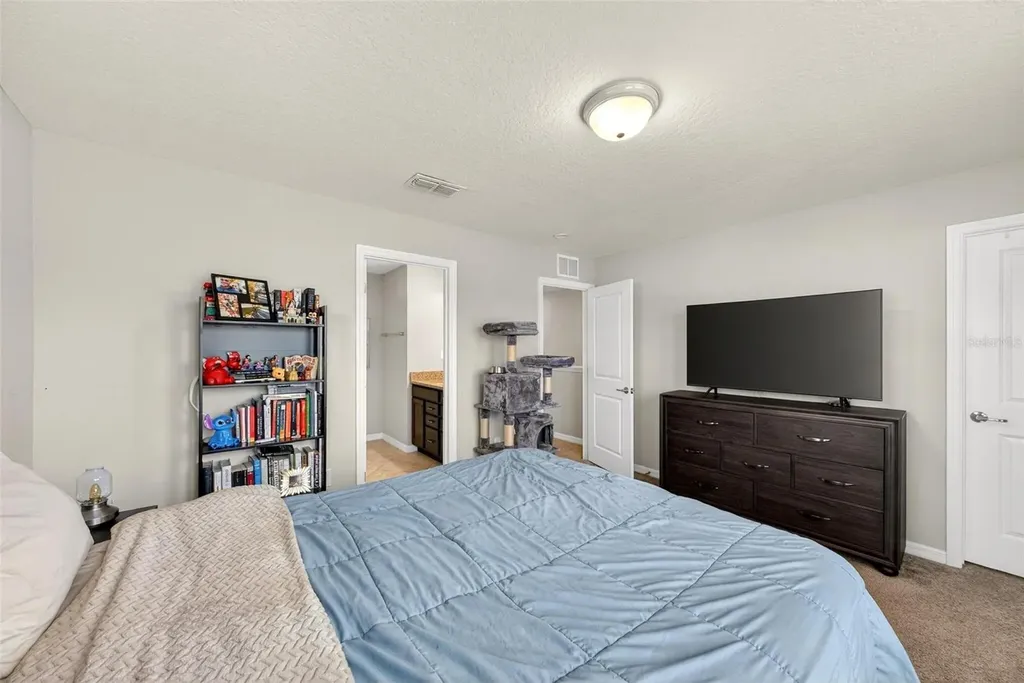 2100 Gopher Tortoise Terrace Oakland FL 34787