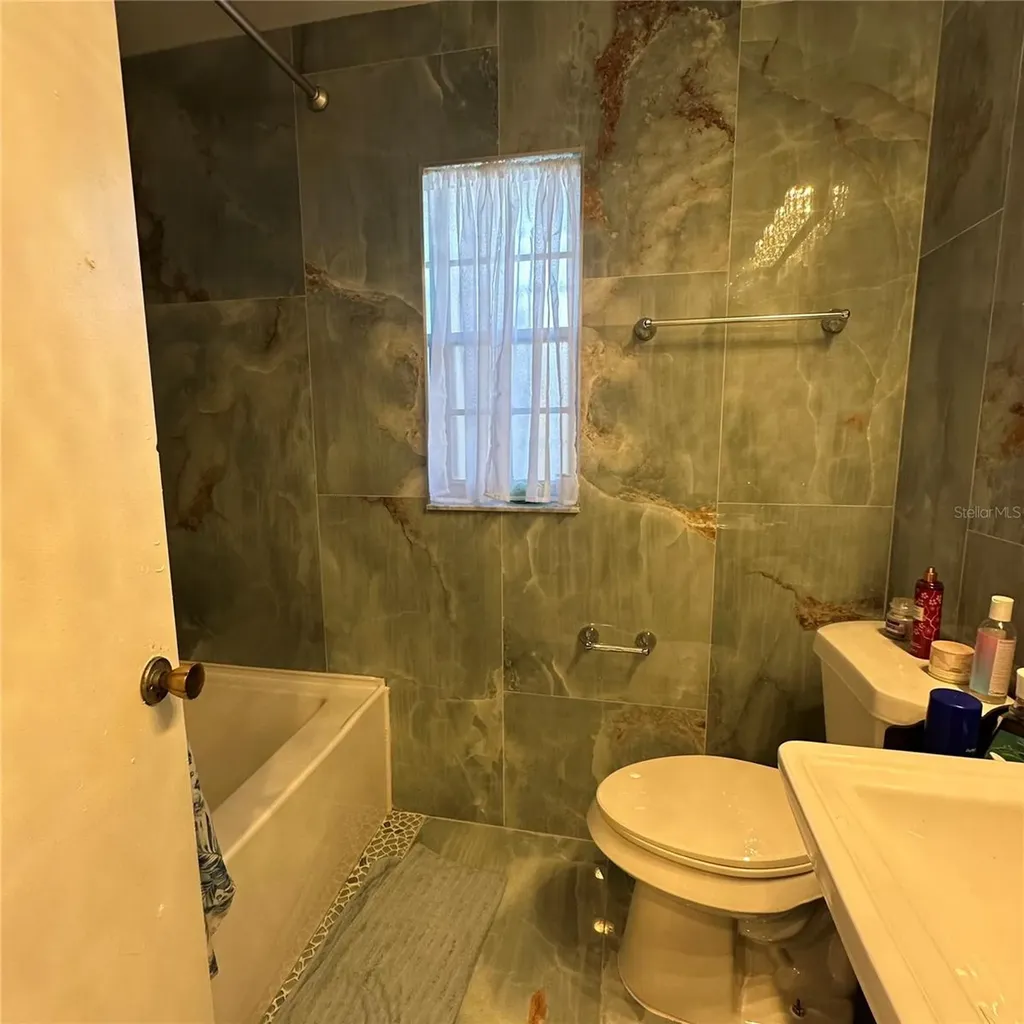 7100 Scruboak Lane Orlando FL 32818