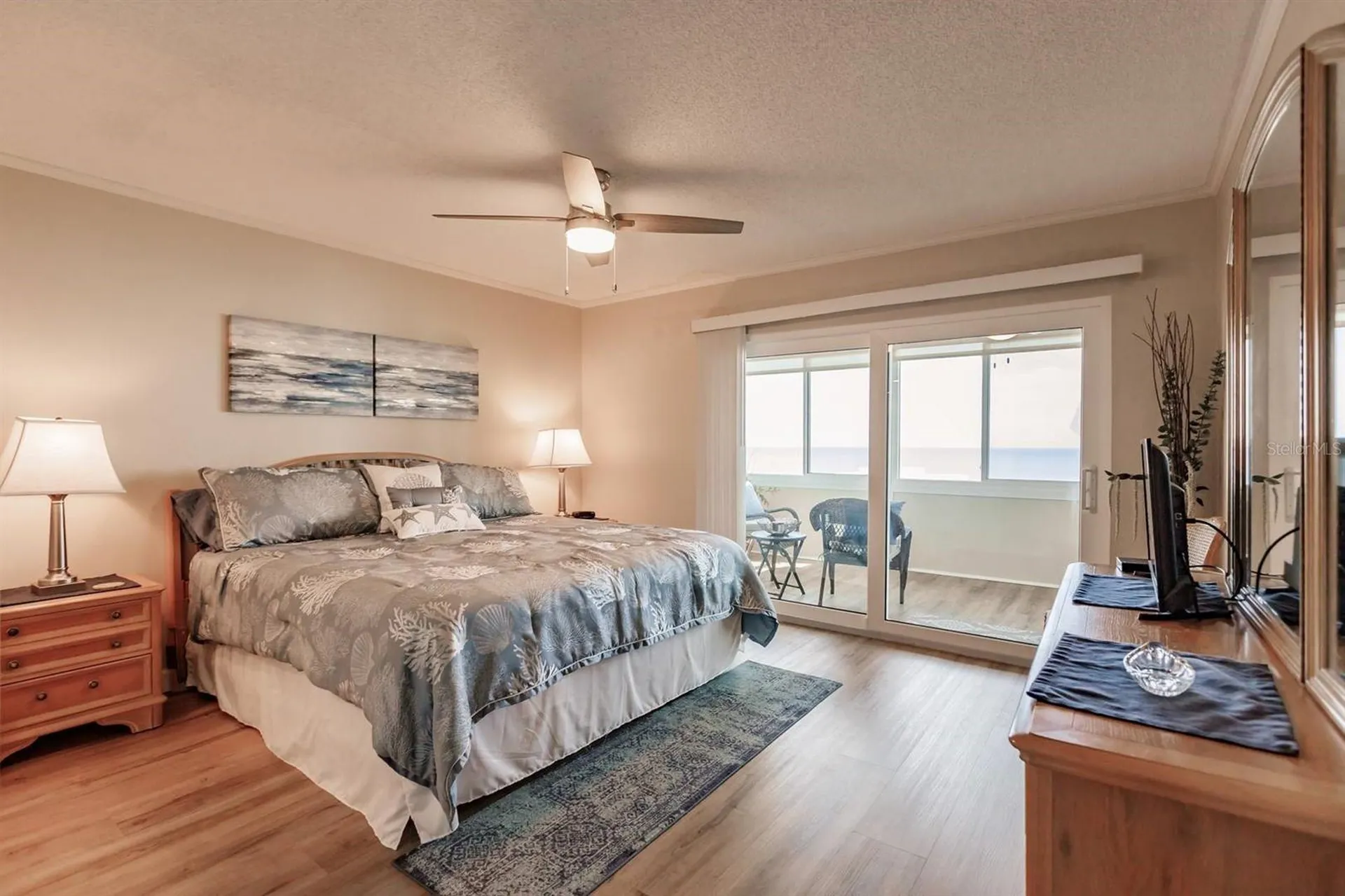 1125 W Peppertree Drive Sarasota FL 34242
