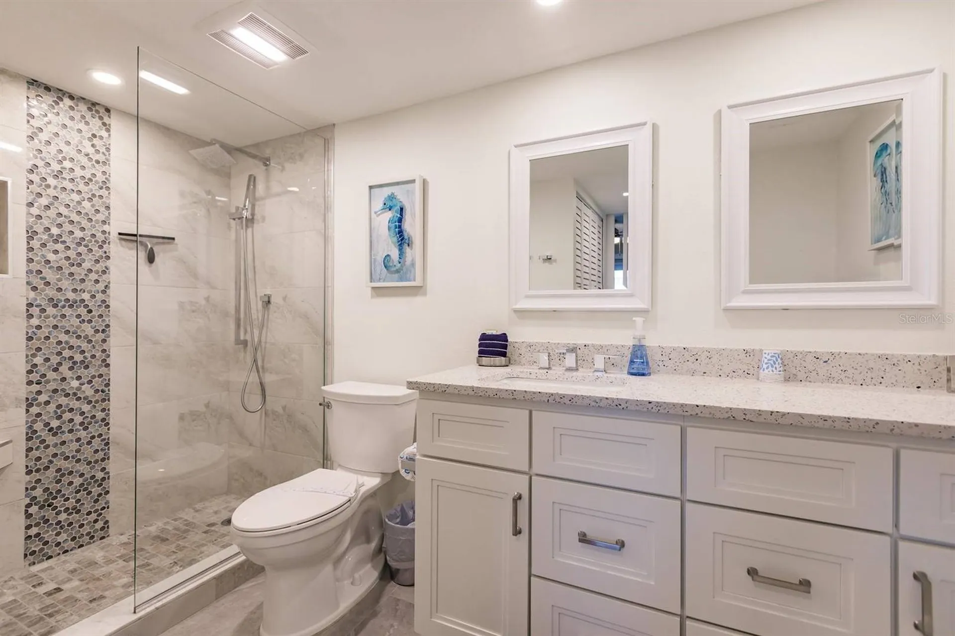 1125 W Peppertree Drive Sarasota FL 34242
