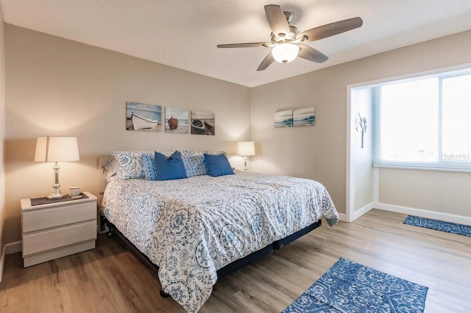 1125 W Peppertree Drive Sarasota FL 34242