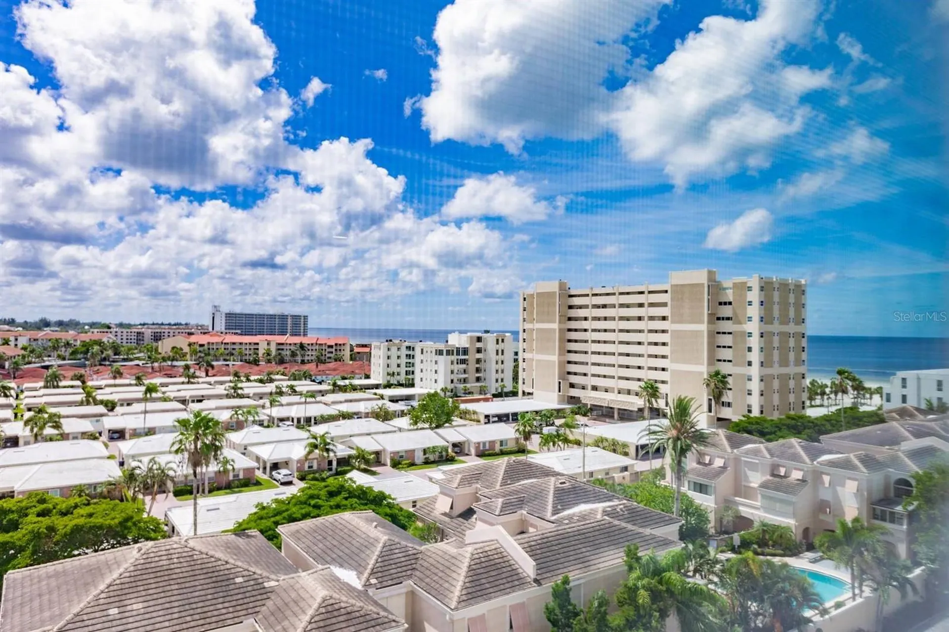 1125 W Peppertree Drive Sarasota FL 34242