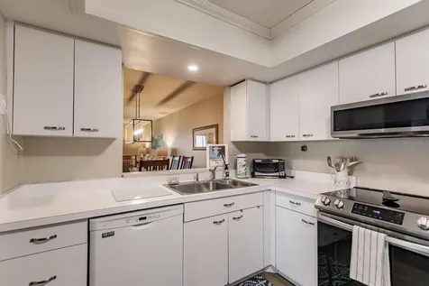 1125 W Peppertree Drive Sarasota FL 34242