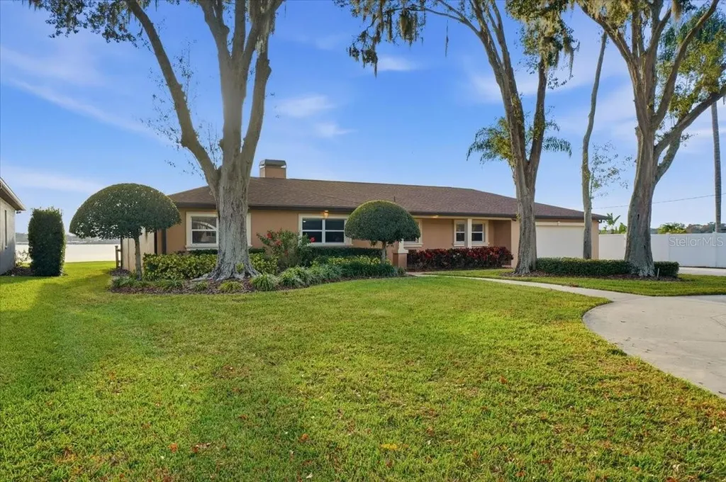 5530 Driftwood Drive Lakeland FL 33809