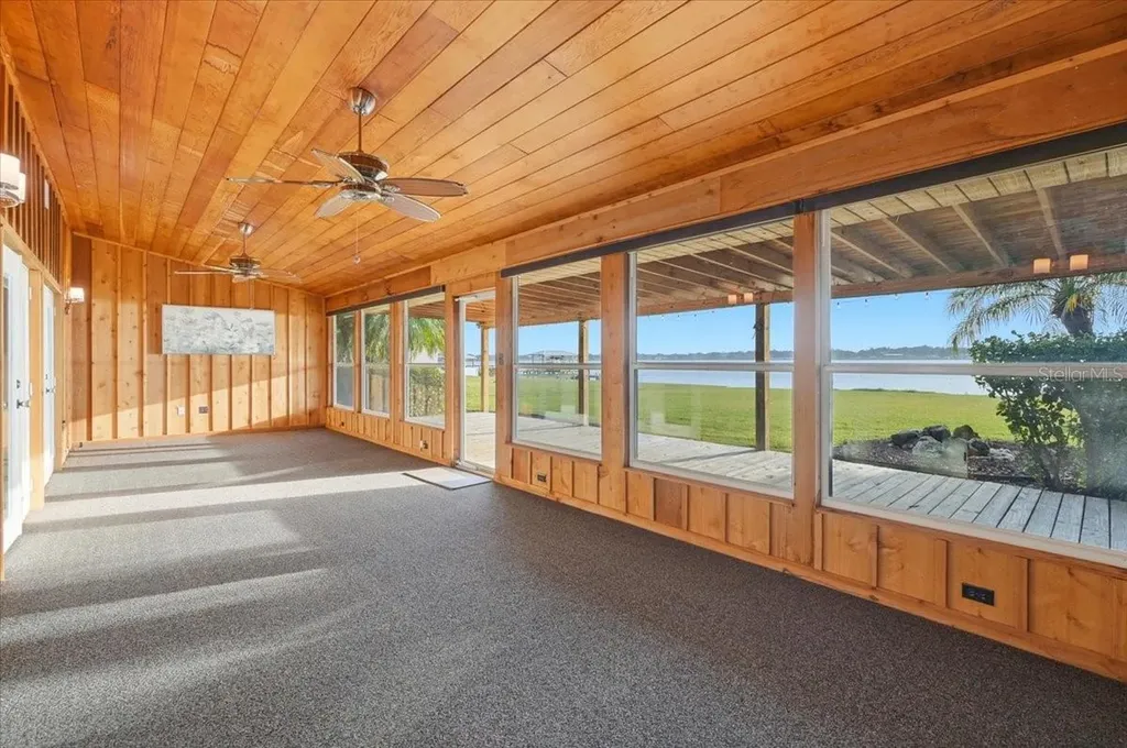 5530 Driftwood Drive Lakeland FL 33809