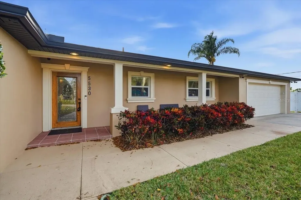 5530 Driftwood Drive Lakeland FL 33809