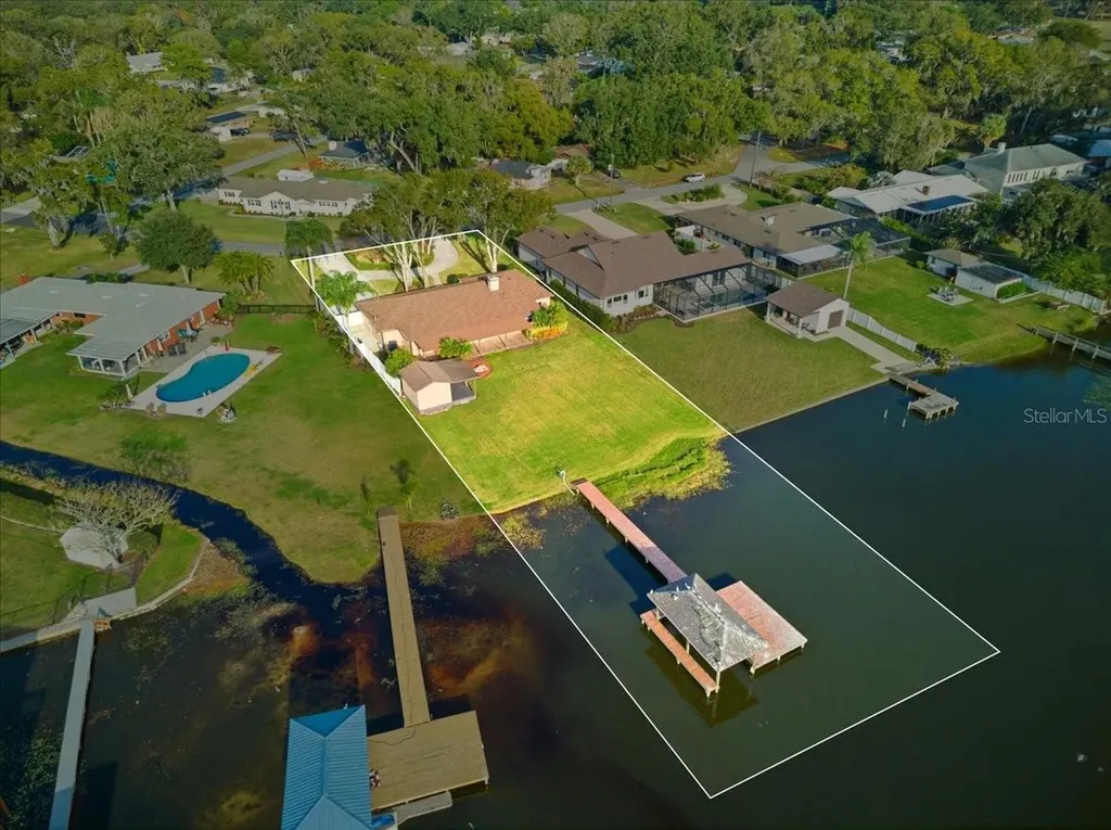 5530 Driftwood Drive Lakeland FL 33809