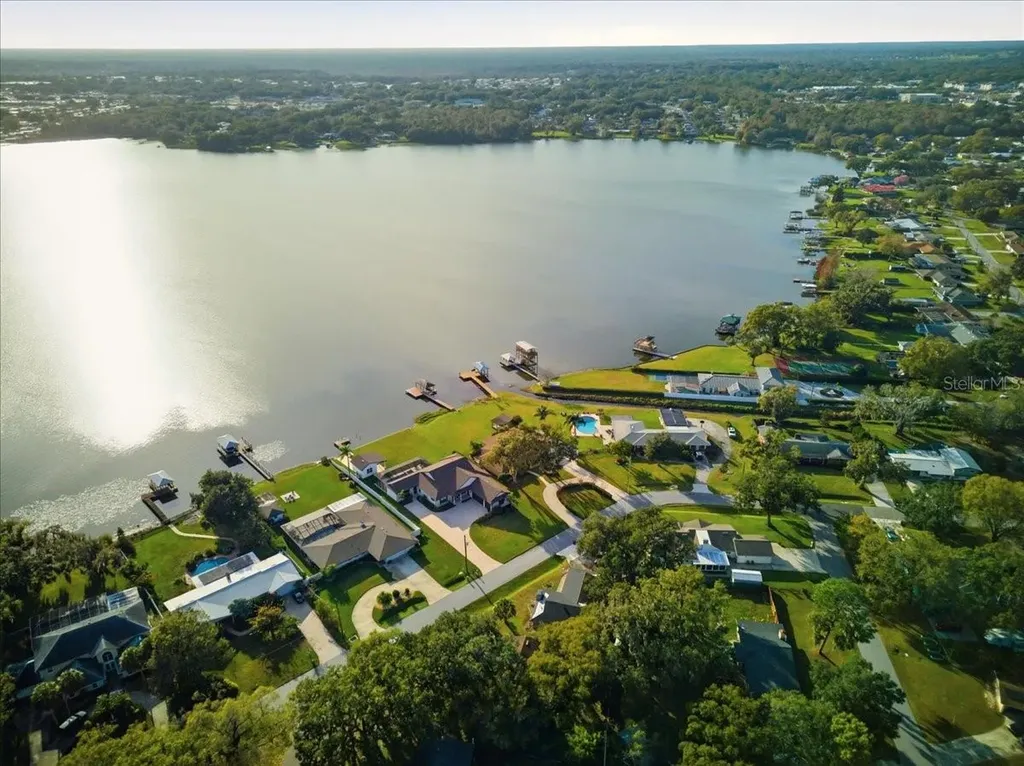 5530 Driftwood Drive Lakeland FL 33809
