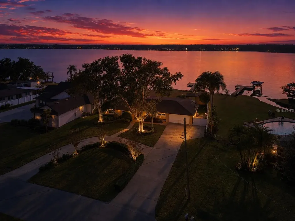 5530 Driftwood Drive Lakeland FL 33809