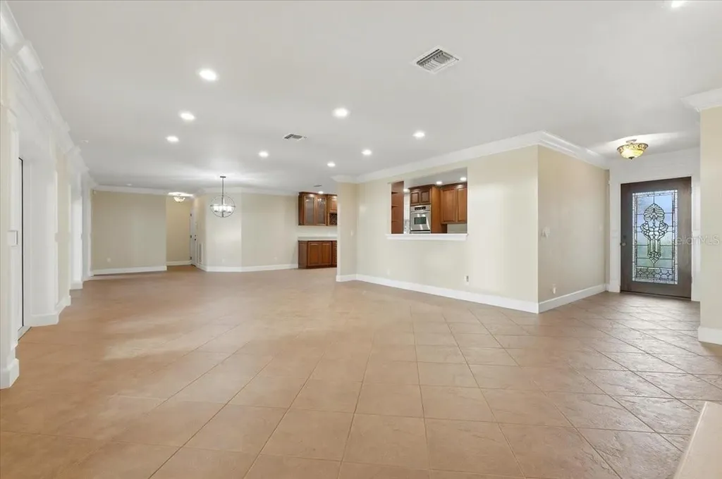 5530 Driftwood Drive Lakeland FL 33809