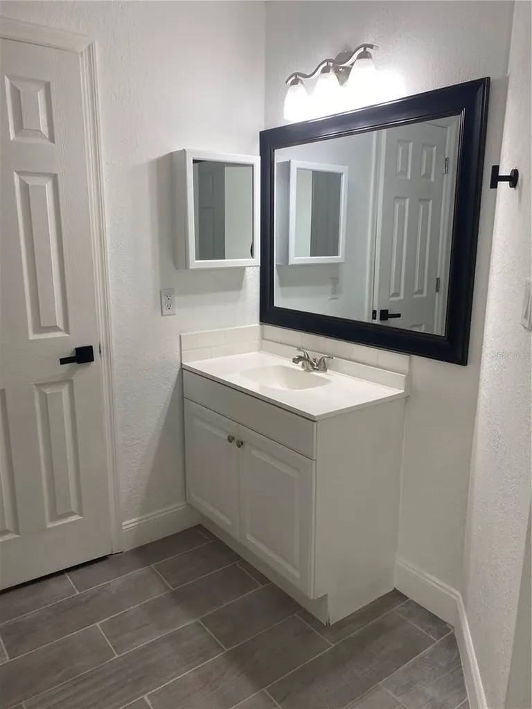 2526 Lemon Tree Lane Orlando FL 32839
