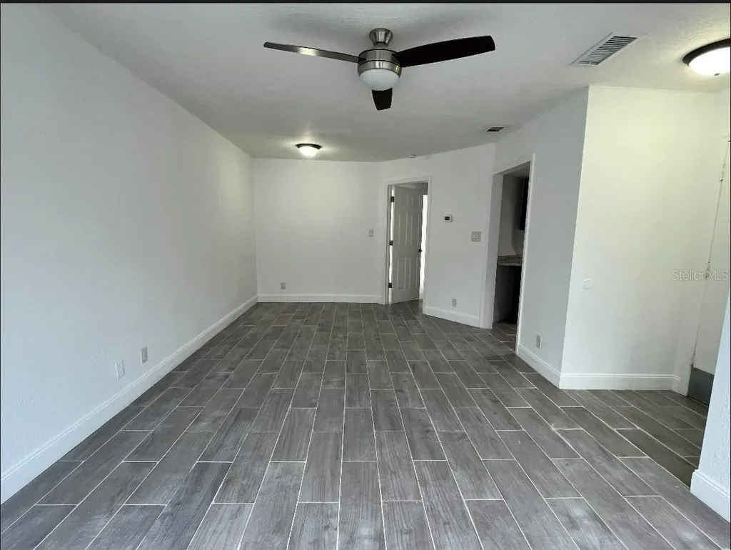 2526 Lemon Tree Lane Orlando FL 32839