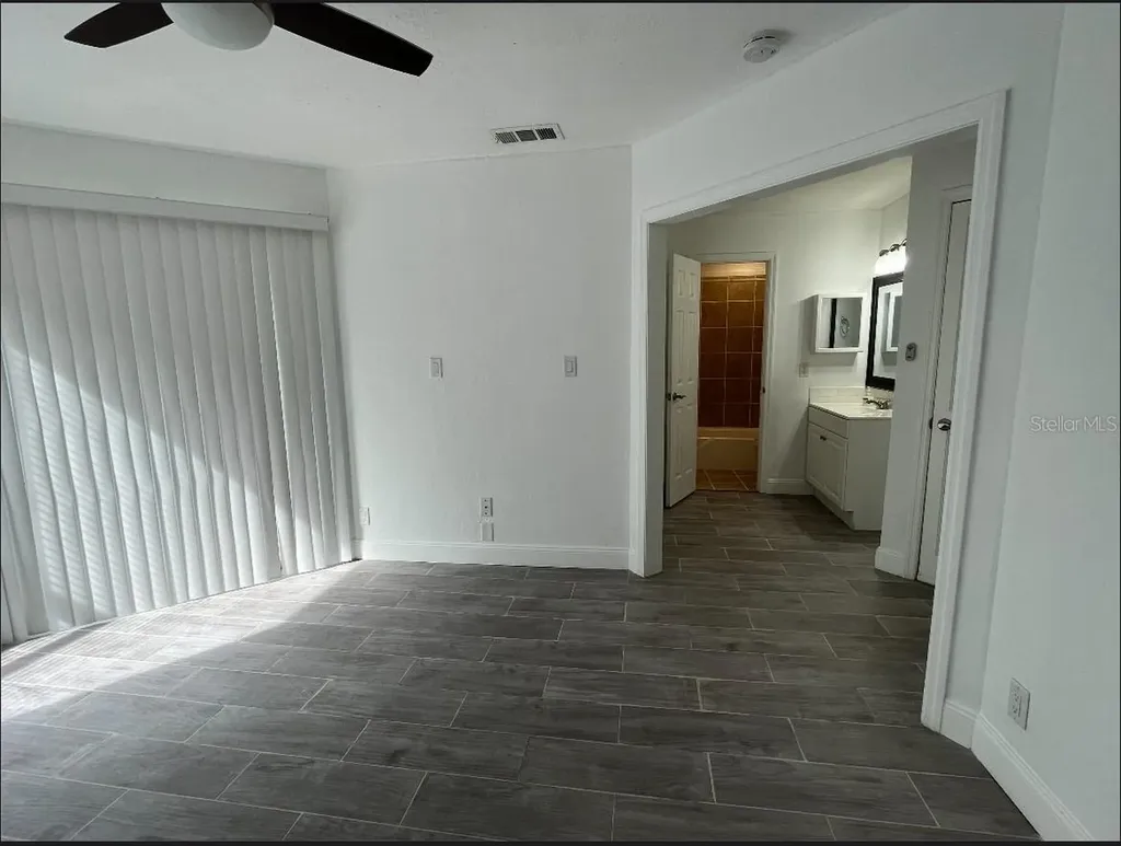 2526 Lemon Tree Lane Orlando FL 32839