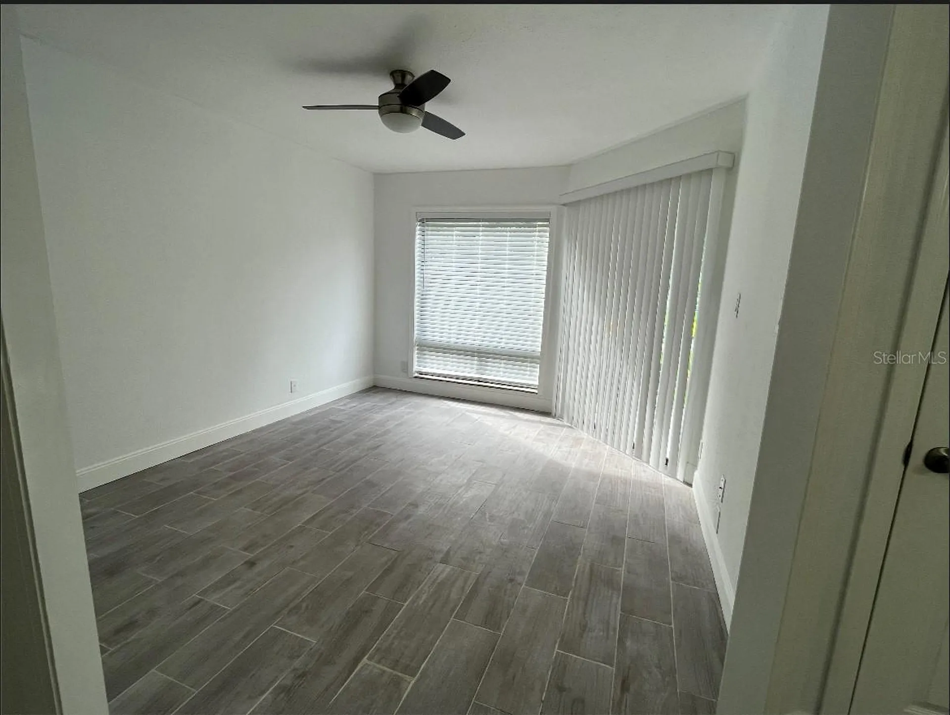 2526 Lemon Tree Lane Orlando FL 32839