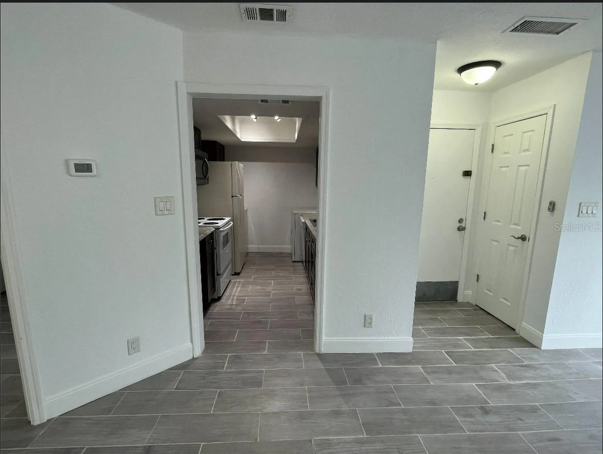 2526 Lemon Tree Lane Orlando FL 32839