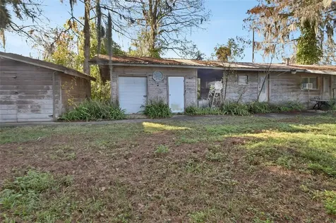 55512 Front Street Astor FL 32102