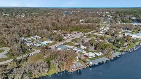 55512 Front Street Astor FL 32102