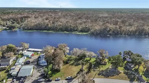 55512 Front Street Astor FL 32102