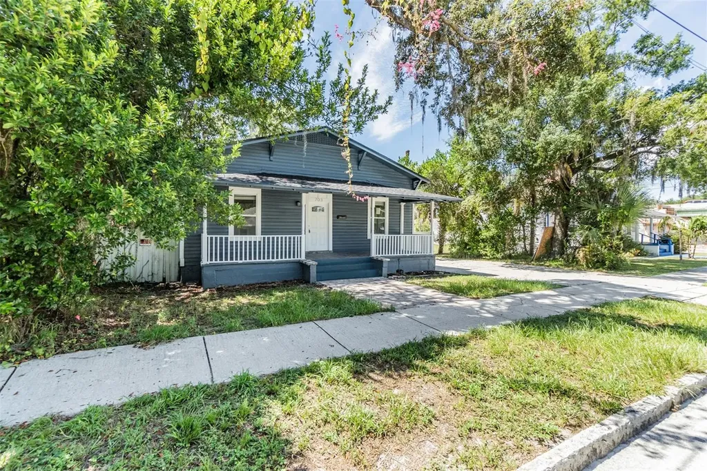 703 E Lake Avenue Tampa FL 33603