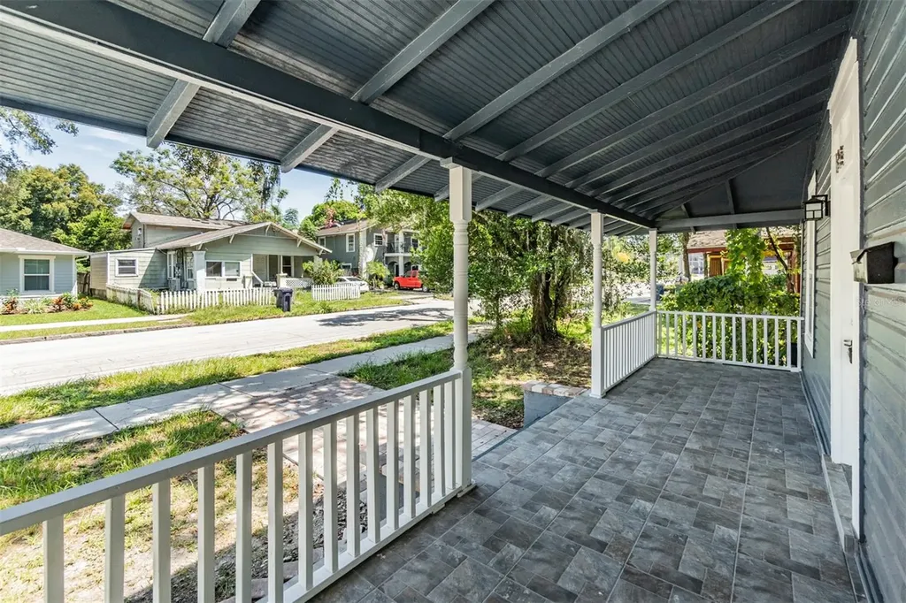 703 E Lake Avenue Tampa FL 33603