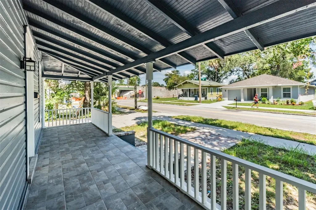 703 E Lake Avenue Tampa FL 33603